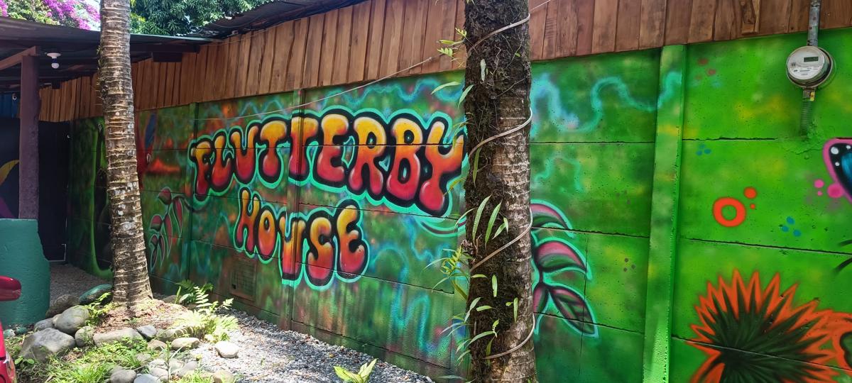 Flutterby House photo 1
