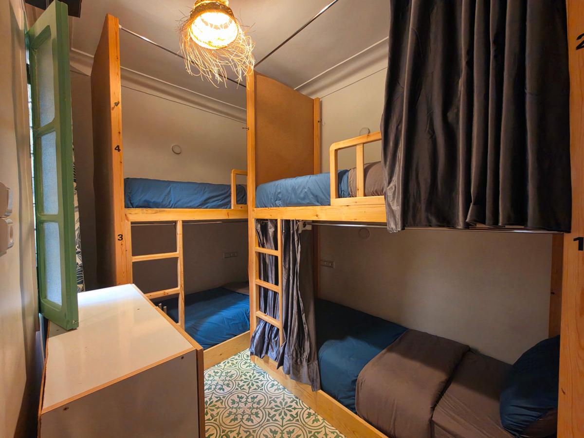 Freedom Yan Hostel photo 4