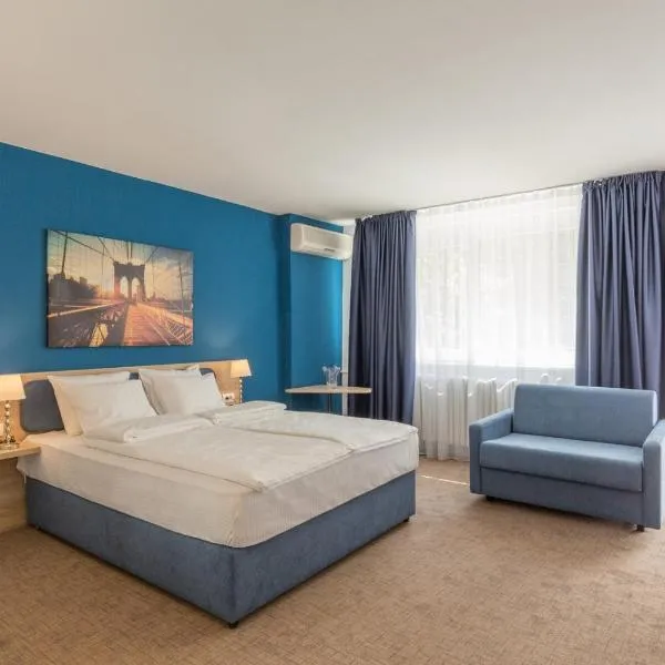 Premium Crown Suites photo 5