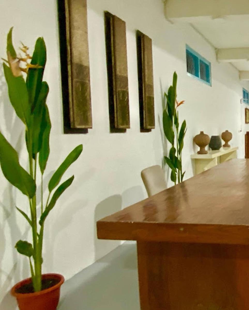 Komodo Indah Hotel and Hostel photo 4