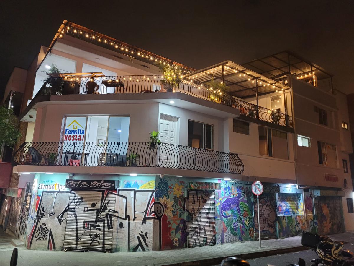 La Familia Hostel - Parque Poblado photo 2