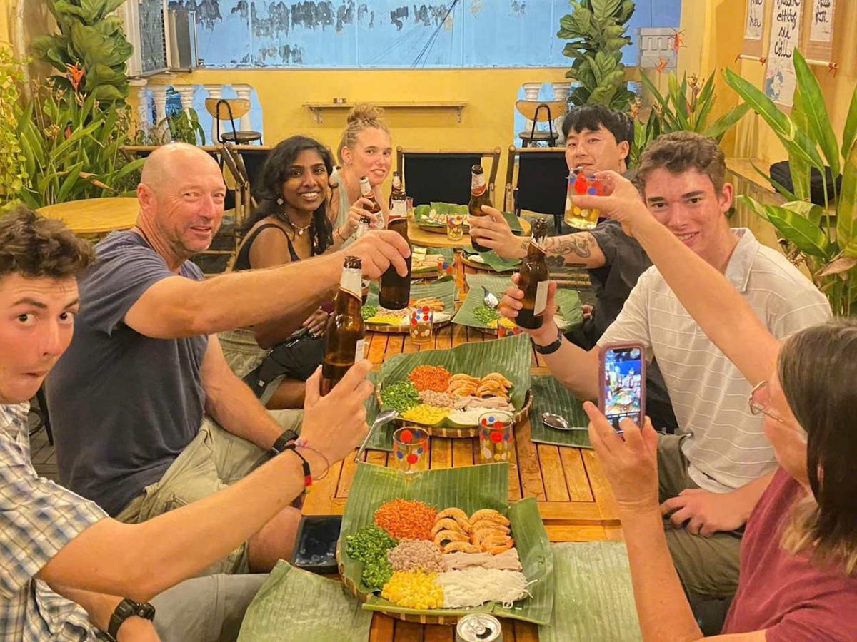 Saigon Authentic Hostel - Local, BF, Gym, Tours photo 1