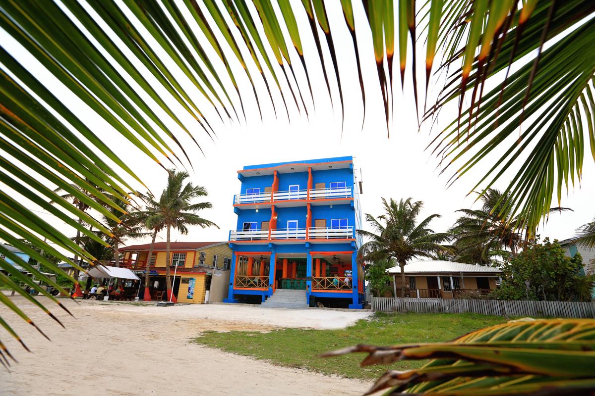 Hotel Royal Blue & Golf Cart Rental photo 2