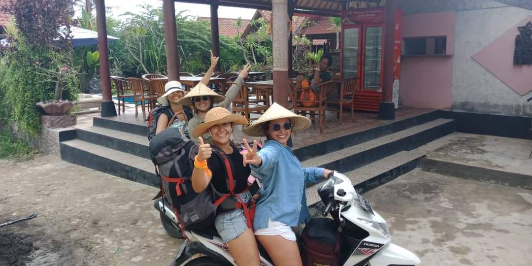 Devadav Hostel Nusa Lembongan photo 2