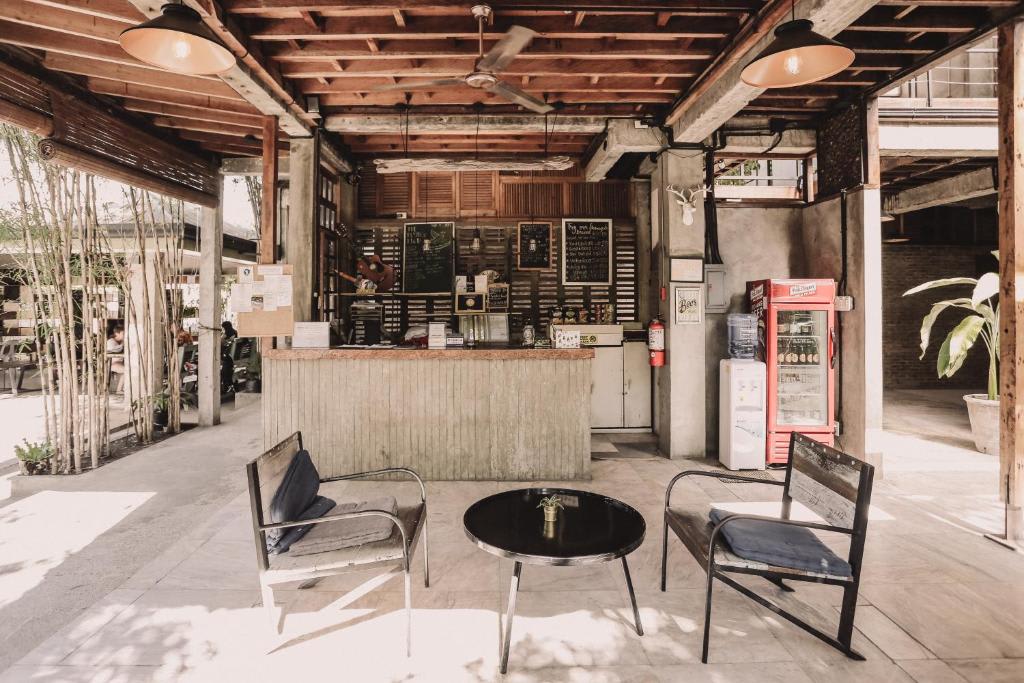 The Flying Fish Hostel Dumaguete photo 2