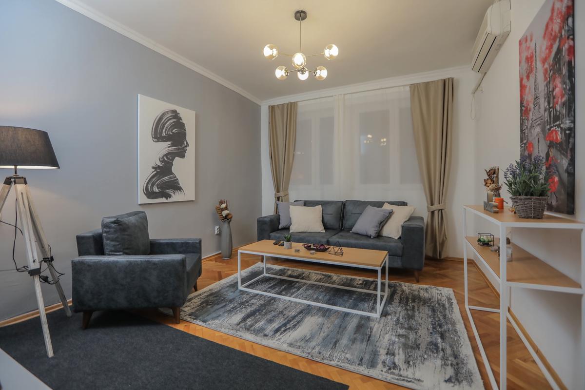 E - Central Apartments photo 2