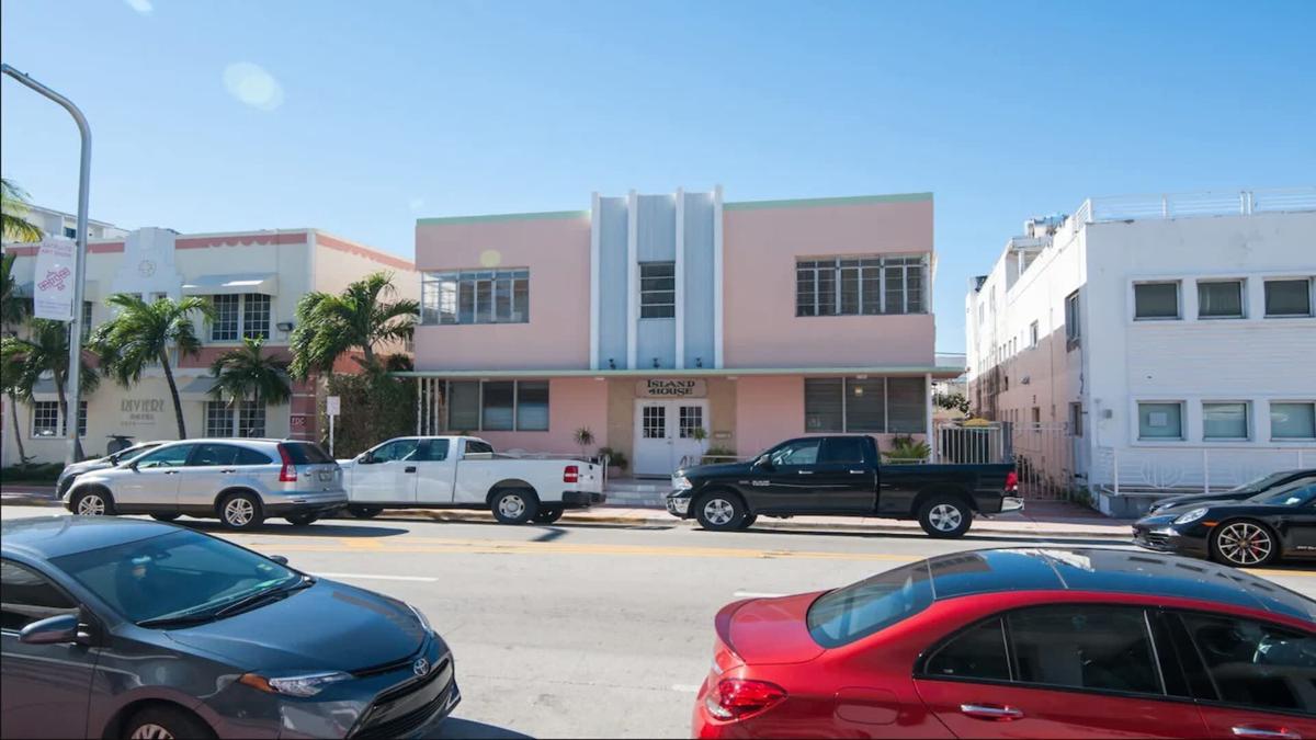 Island House South Beach photo 3