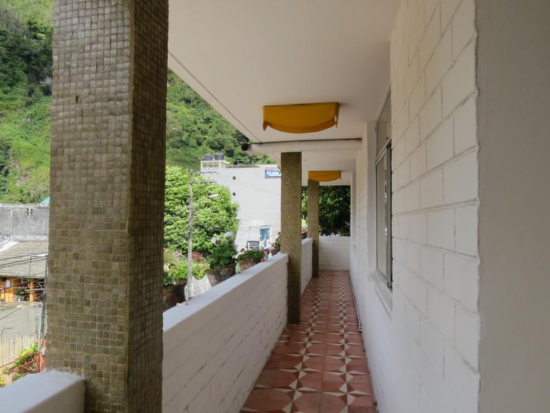 Plantas y Blanco Hostel Banos Ecuador photo 6