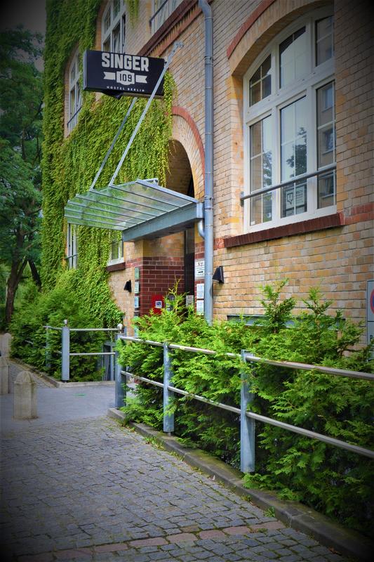 Singer109 - Backpacker Apartment Hostel photo 1