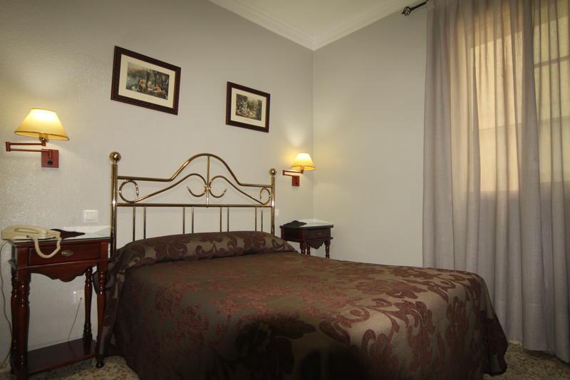 Hostal Roma photo 5