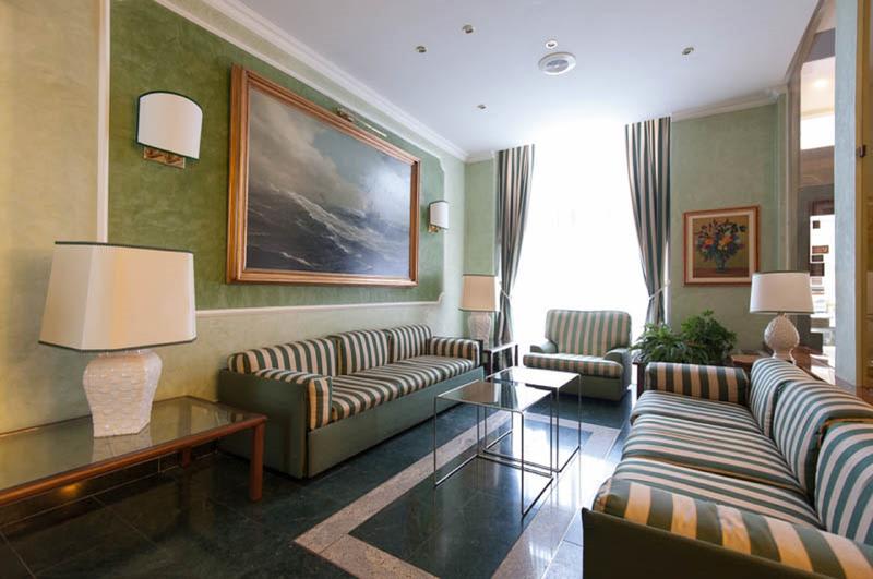 Hotel Flora photo 2