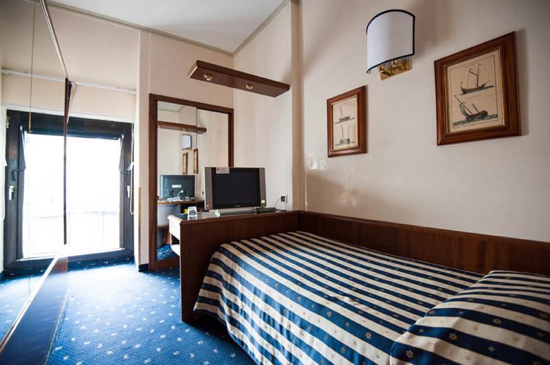Hotel Flora photo 5