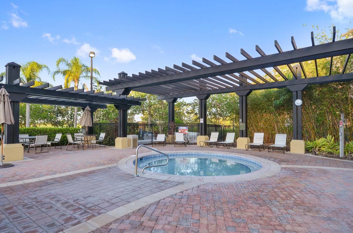 Vista Cay Resort by Orlando Resorts Rental photo 3