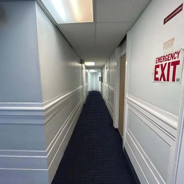 SF Travelers Inn photo 5