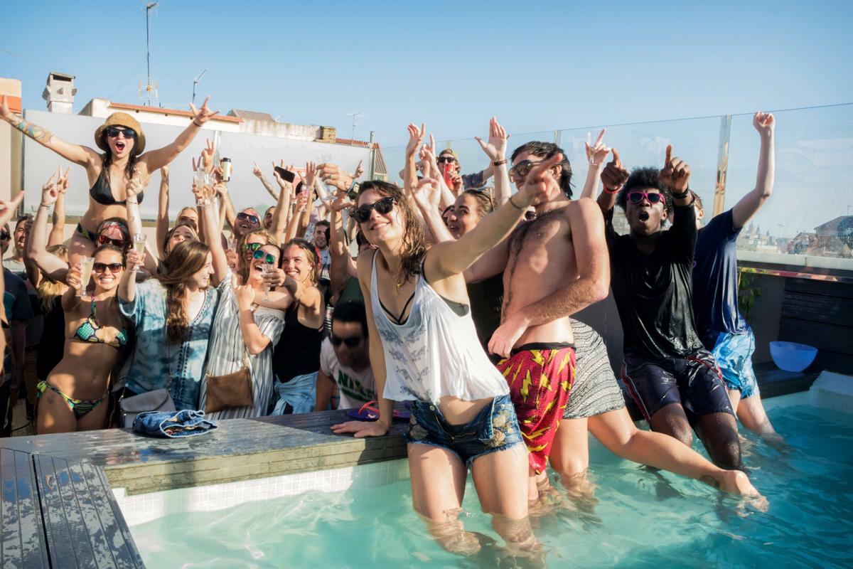 Sant Jordi Hostels Rock Palace photo 1