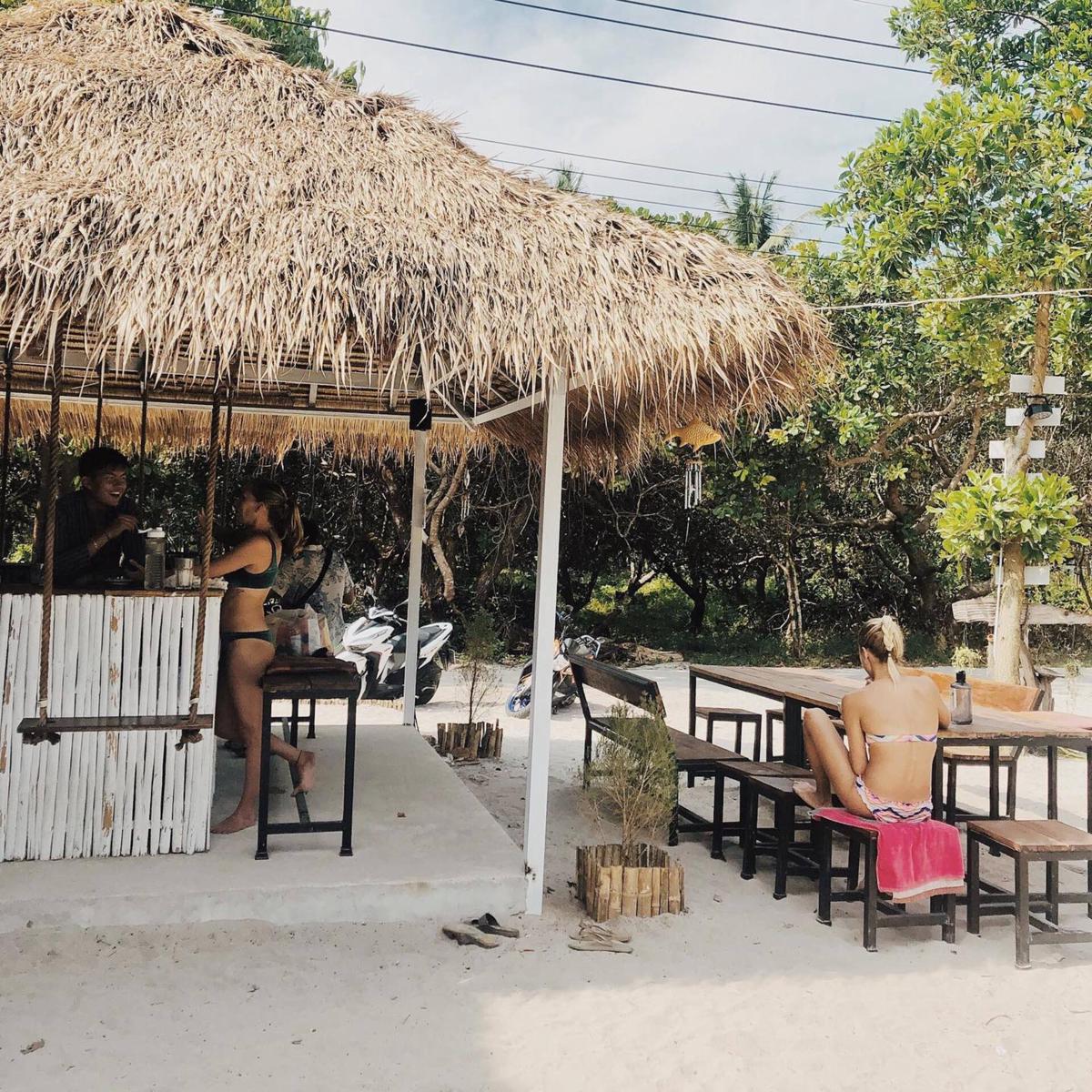 Tropical Hostel photo 3