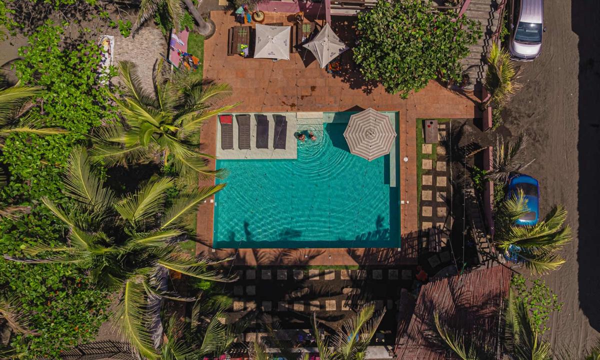 Driftwood Surfer beach hostel El Paredon Guatemala photo 3
