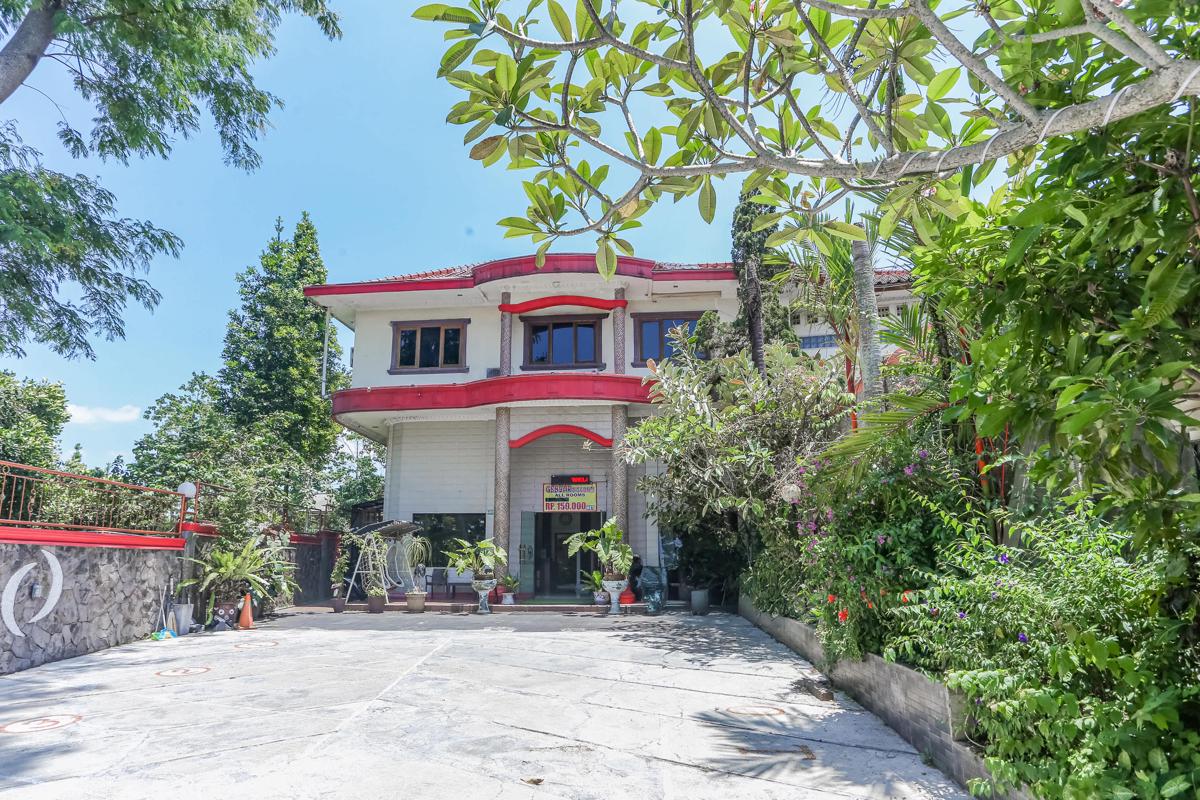 Capital O Hotel Andalus Cibogo Puncak photo 1