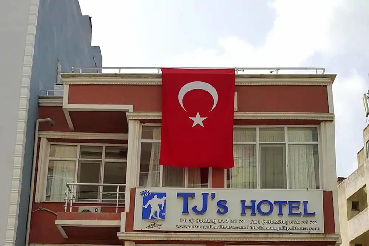 TJ's Hotel photo 4