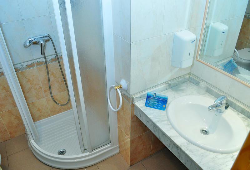 Hostal Valdepenas  by Bossh Hotels photo 1