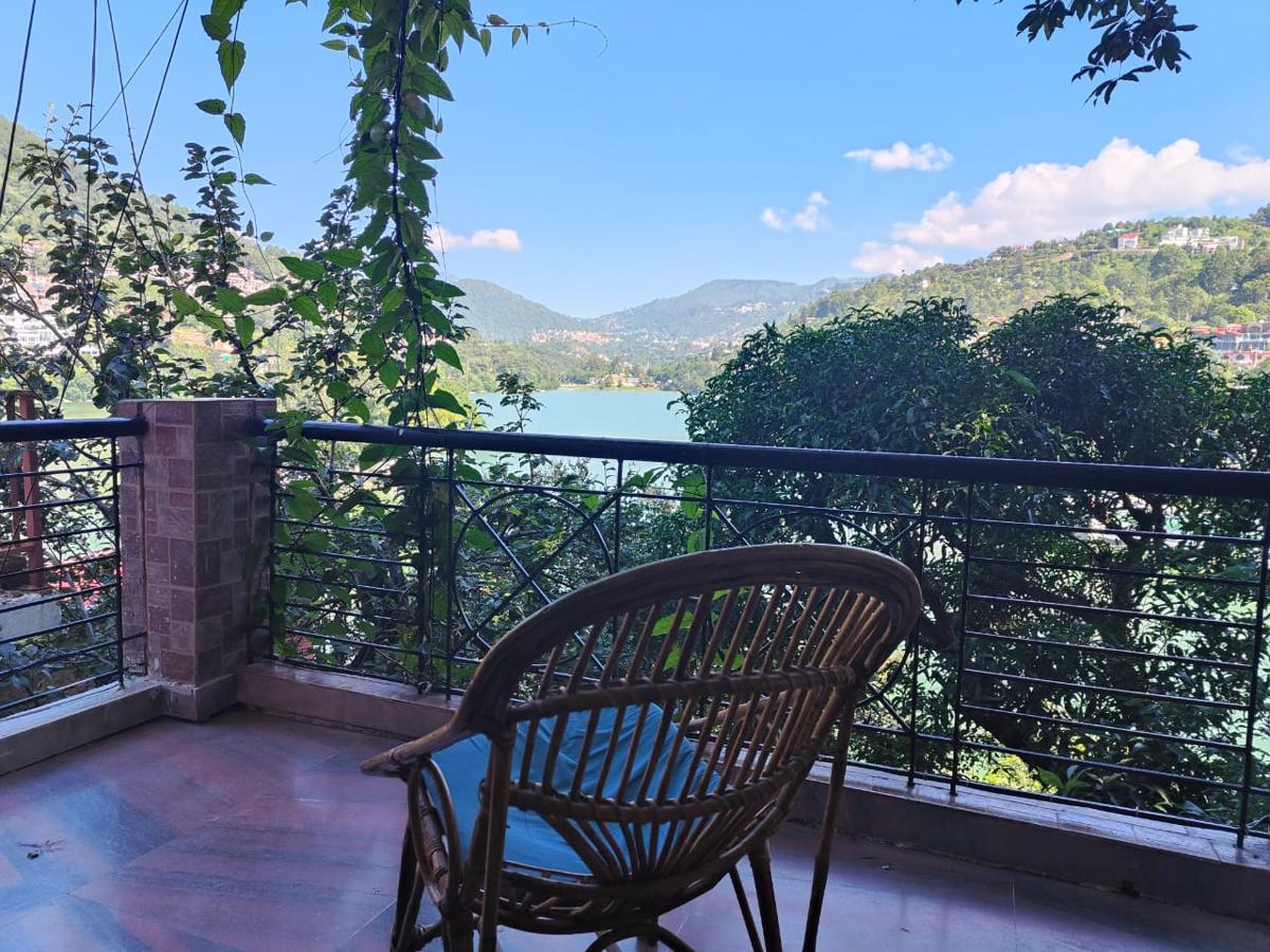 Joey's by the Lakeside, Bhimtal photo 2