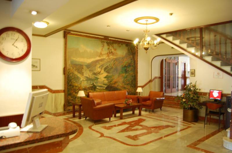 Hotel Marina Victoria Algeciras photo 1