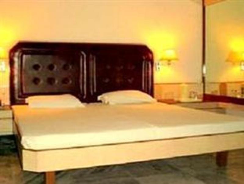 Hotel Padmam photo 5
