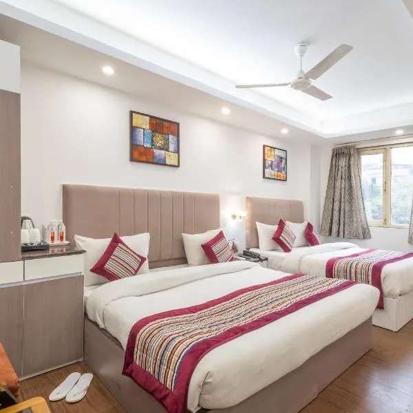 Hotel Grand Central Near Karol Bagh Metro photo 5