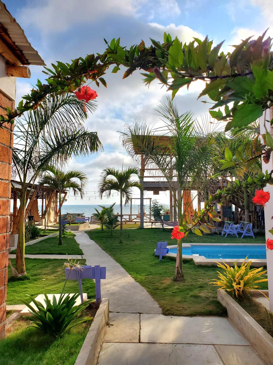 Free Spirit Hostel - Puerto Engabao – Breakfast & Dinner Included photo 2