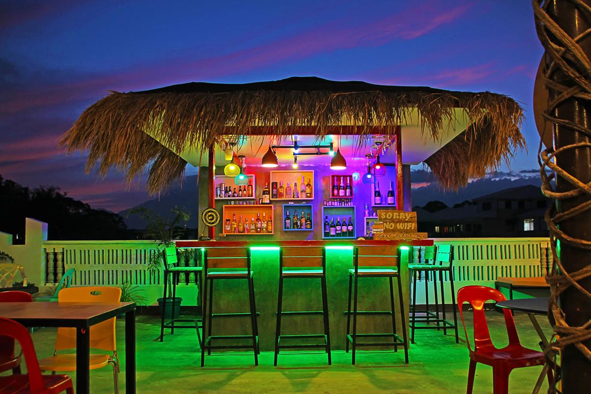 Antwet Backpackers And Rooftop Bar photo 1