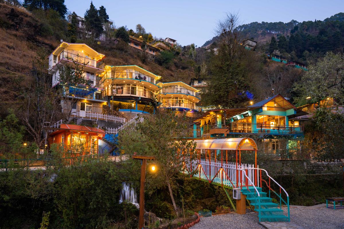 Zostel Plus Mussoorie (Kempty) photo 1