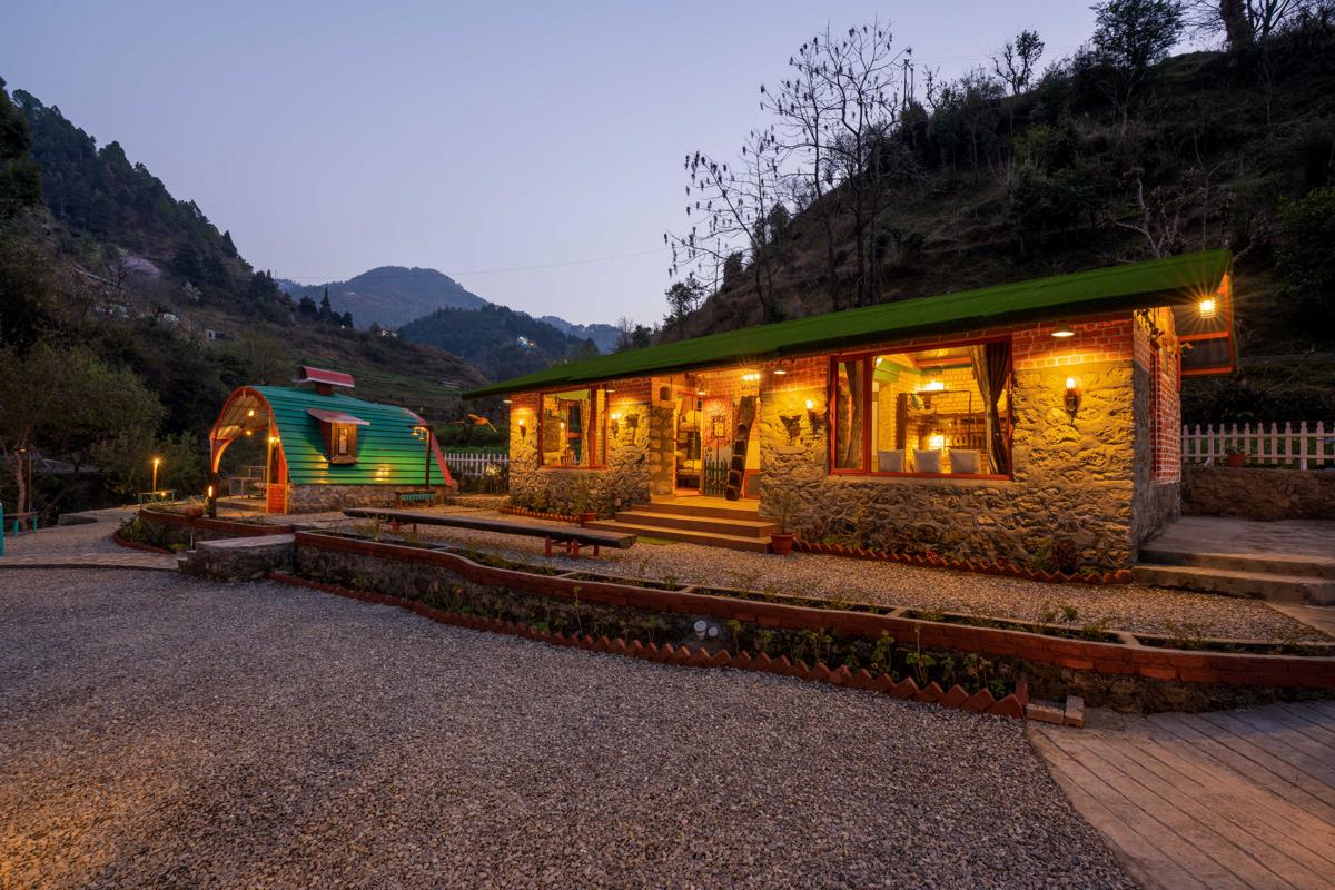 Zostel Plus Mussoorie (Kempty) photo 2