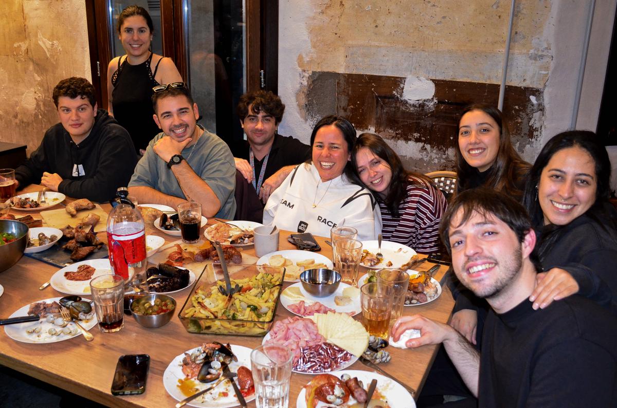 Black Swan Hostel Granada photo 2