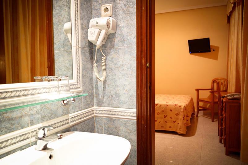 Hostal Toledo photo 5