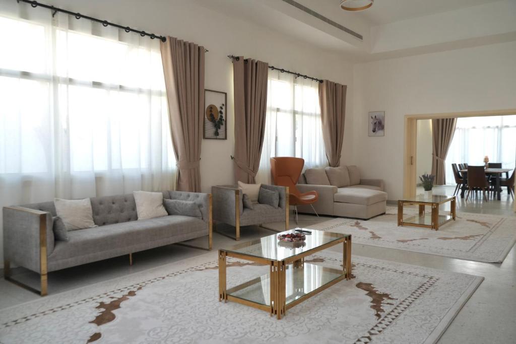 Oasis Villa Stay By Lunar photo 2