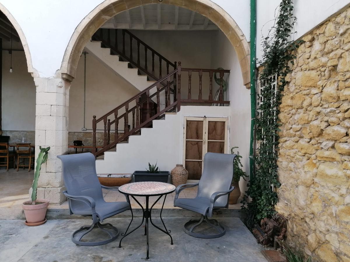 Le Mat Hostel photo 2