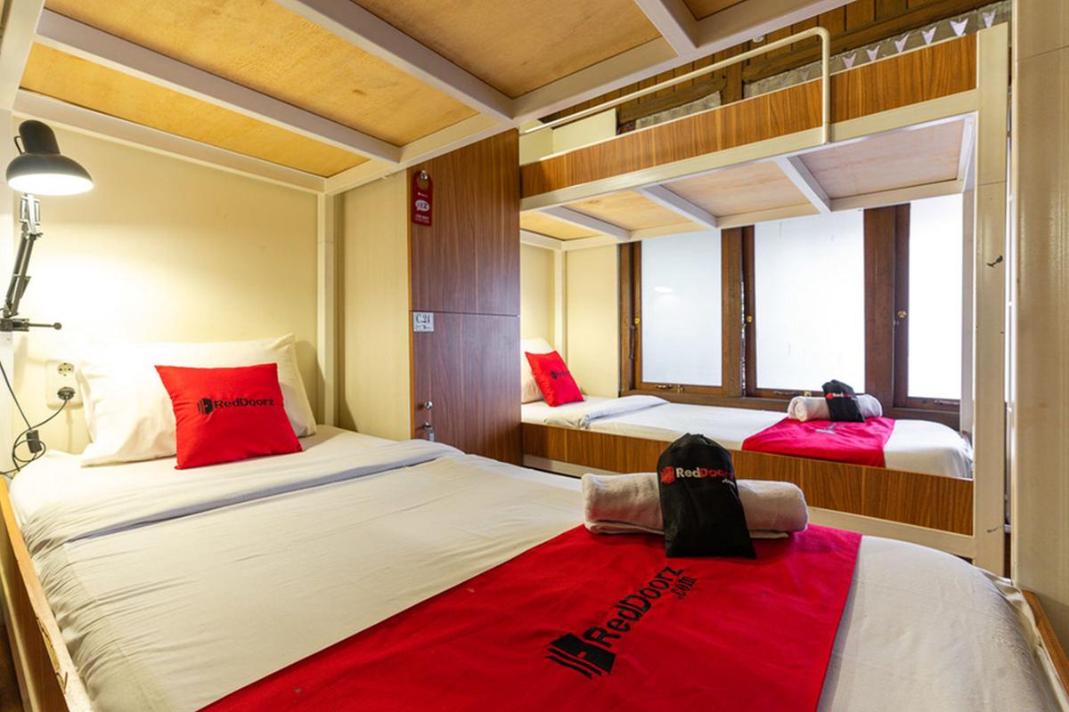 RedDoorz Hostel @ Dago 2 photo 3