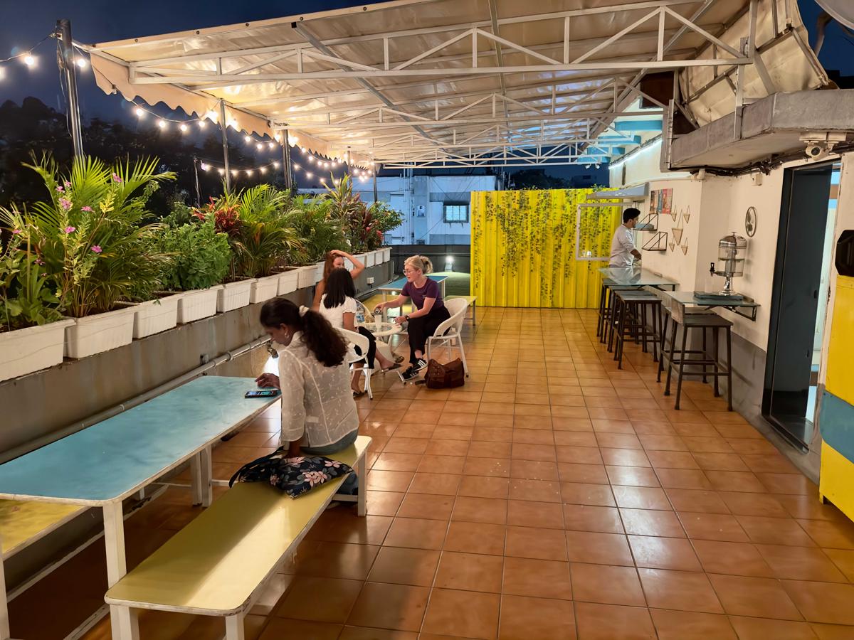 Locomo Hostel OG - Stay | Work | Eat photo 1