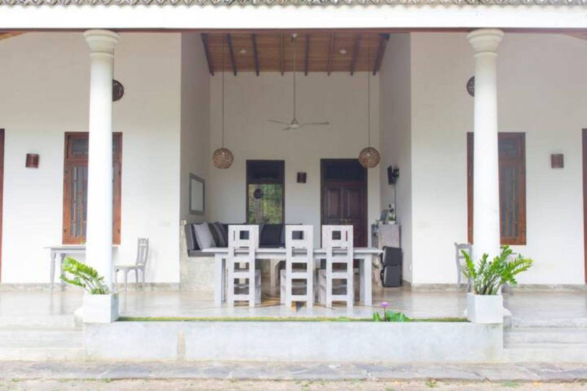 Vibrations Villas Unawatuna photo 4