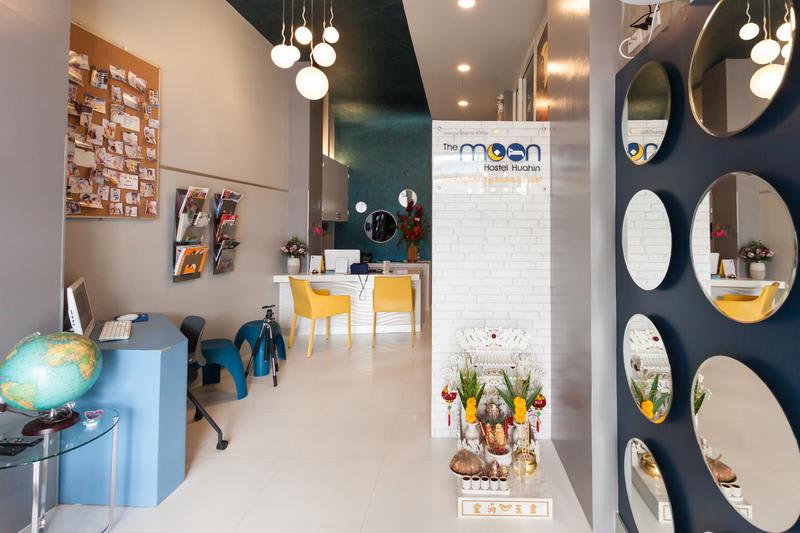 The Moon Hostel Huahin photo 4