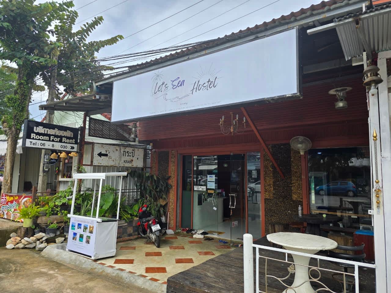Let's Sea Hostel photo 2