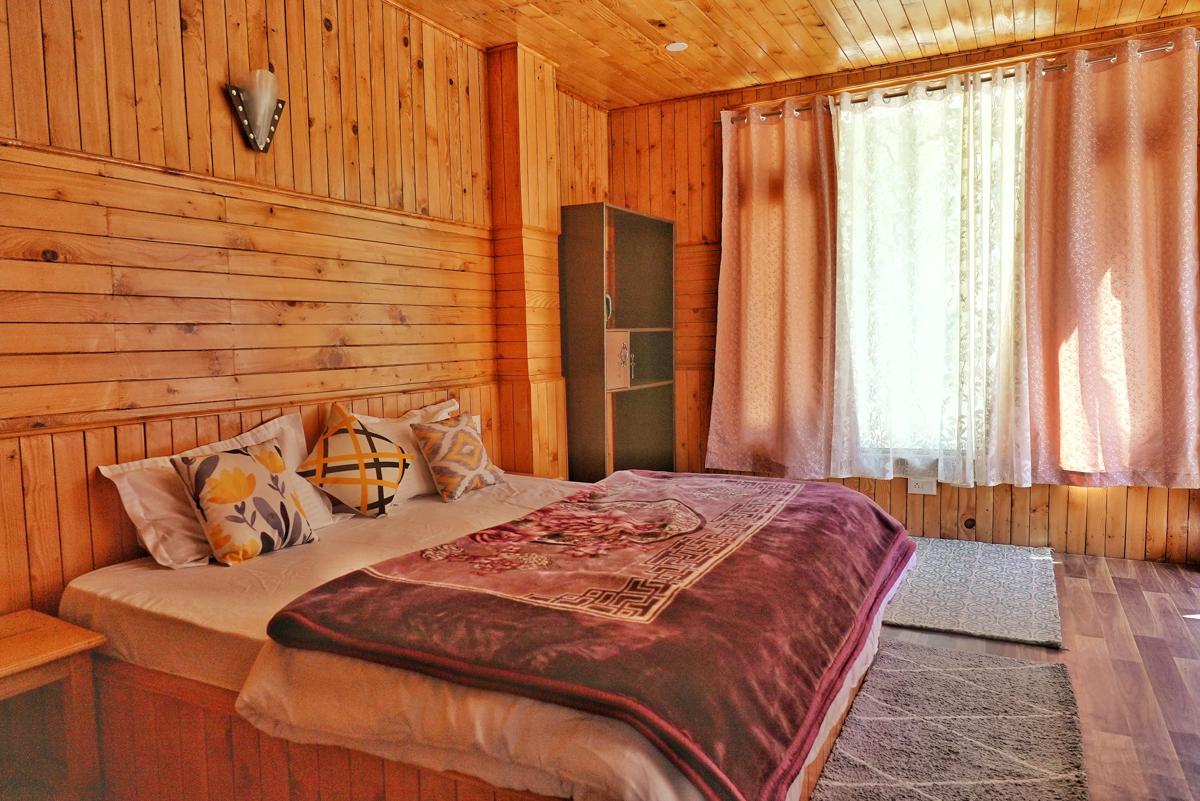 Ailyak Stays and Cafe, Shoja, Jibhi photo 1