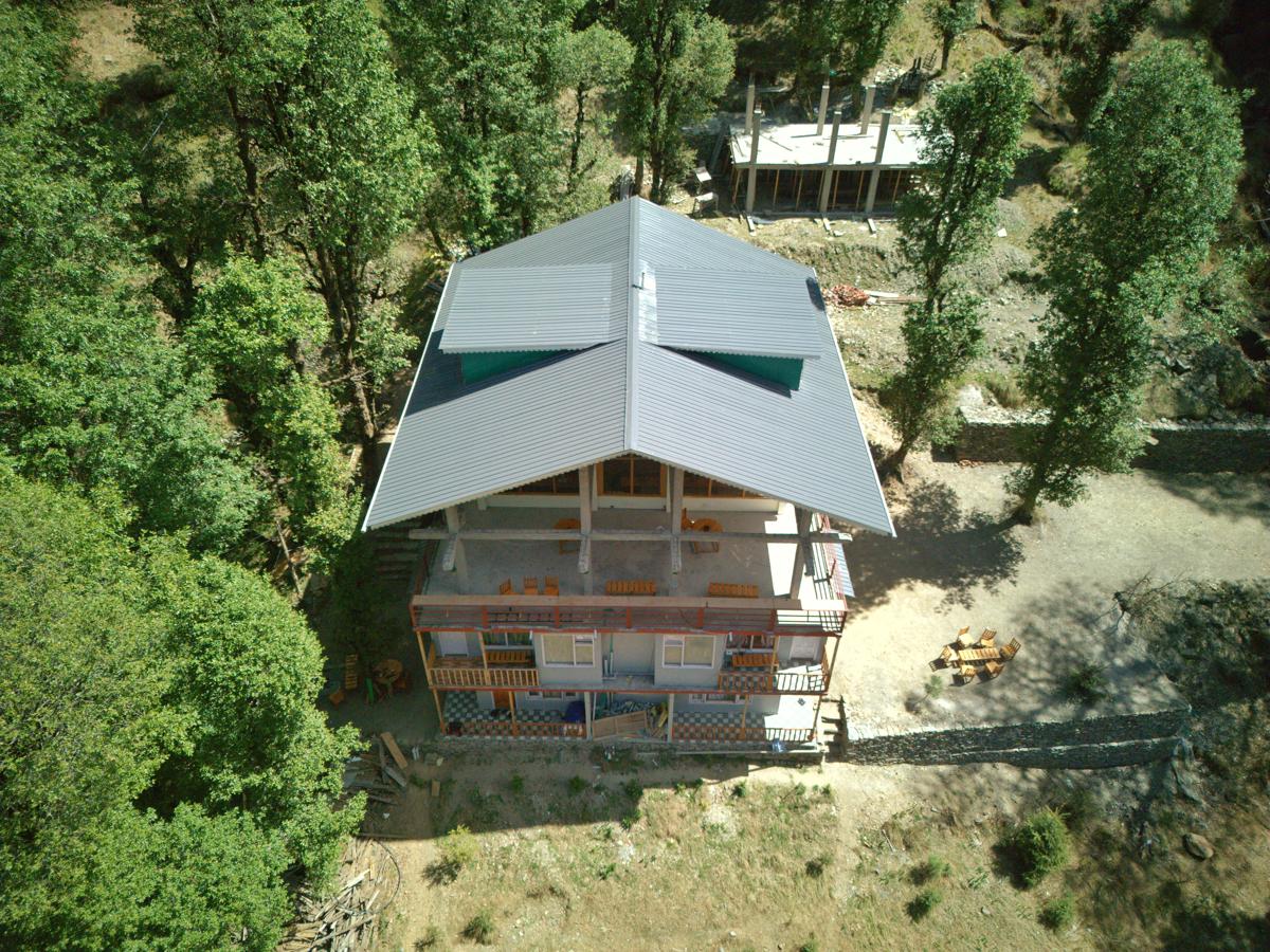 Ailyak Stays and Cafe, Shoja, Jibhi photo 3