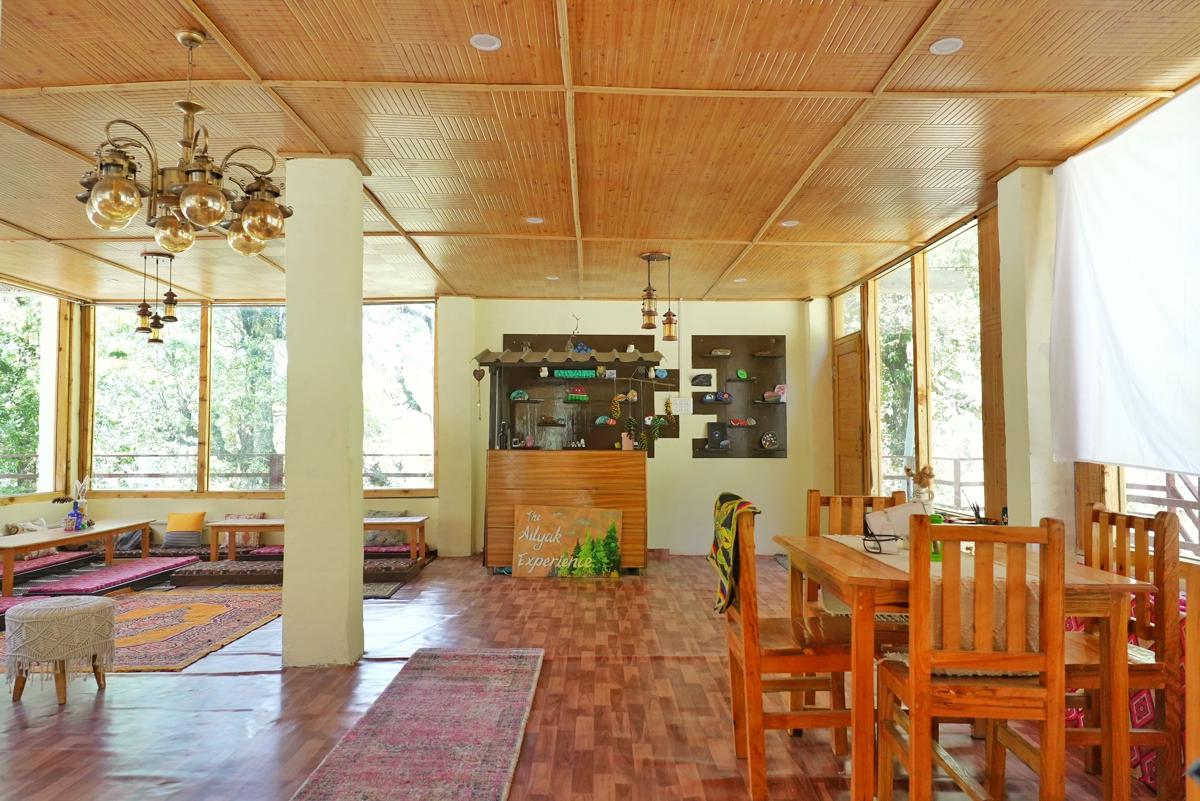 Ailyak Stays and Cafe, Shoja, Jibhi photo 4