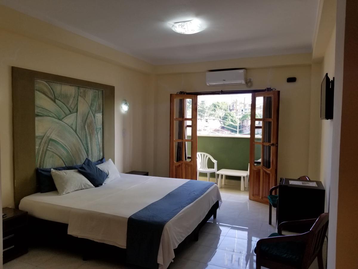 Hostal Heredia photo 1