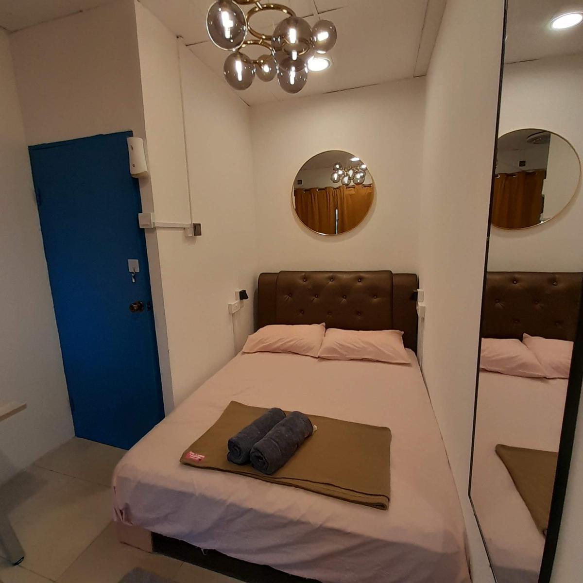 Co.Living Hostel Kiulap photo 1