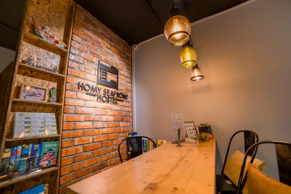 Homy Seafront Hostel photo 2