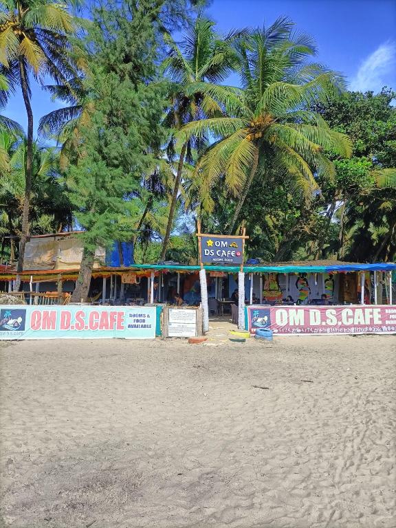 Om D S Cafe 51 & Beach Stay photo 1