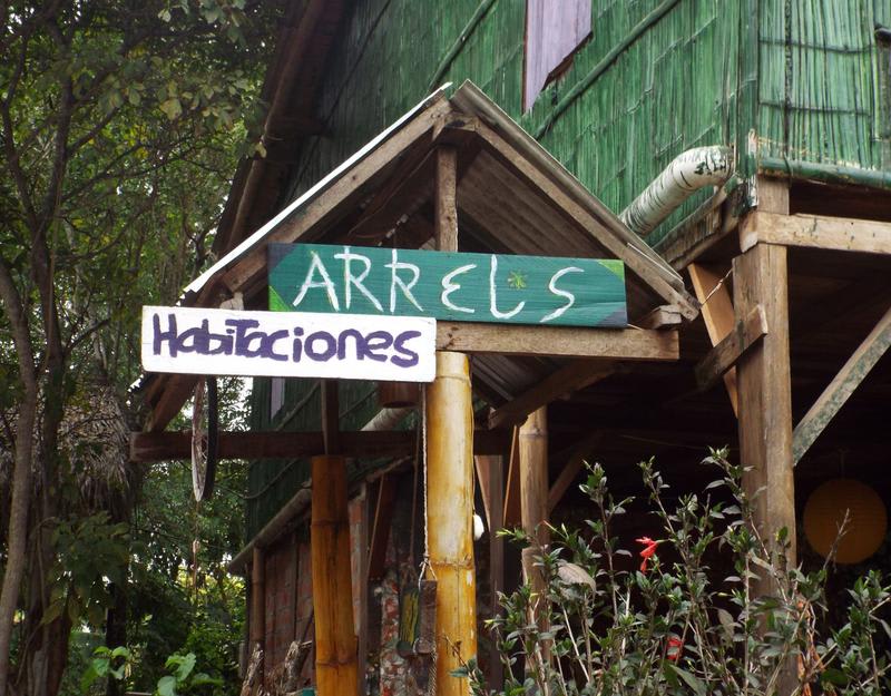 Arrels Hostel photo 2