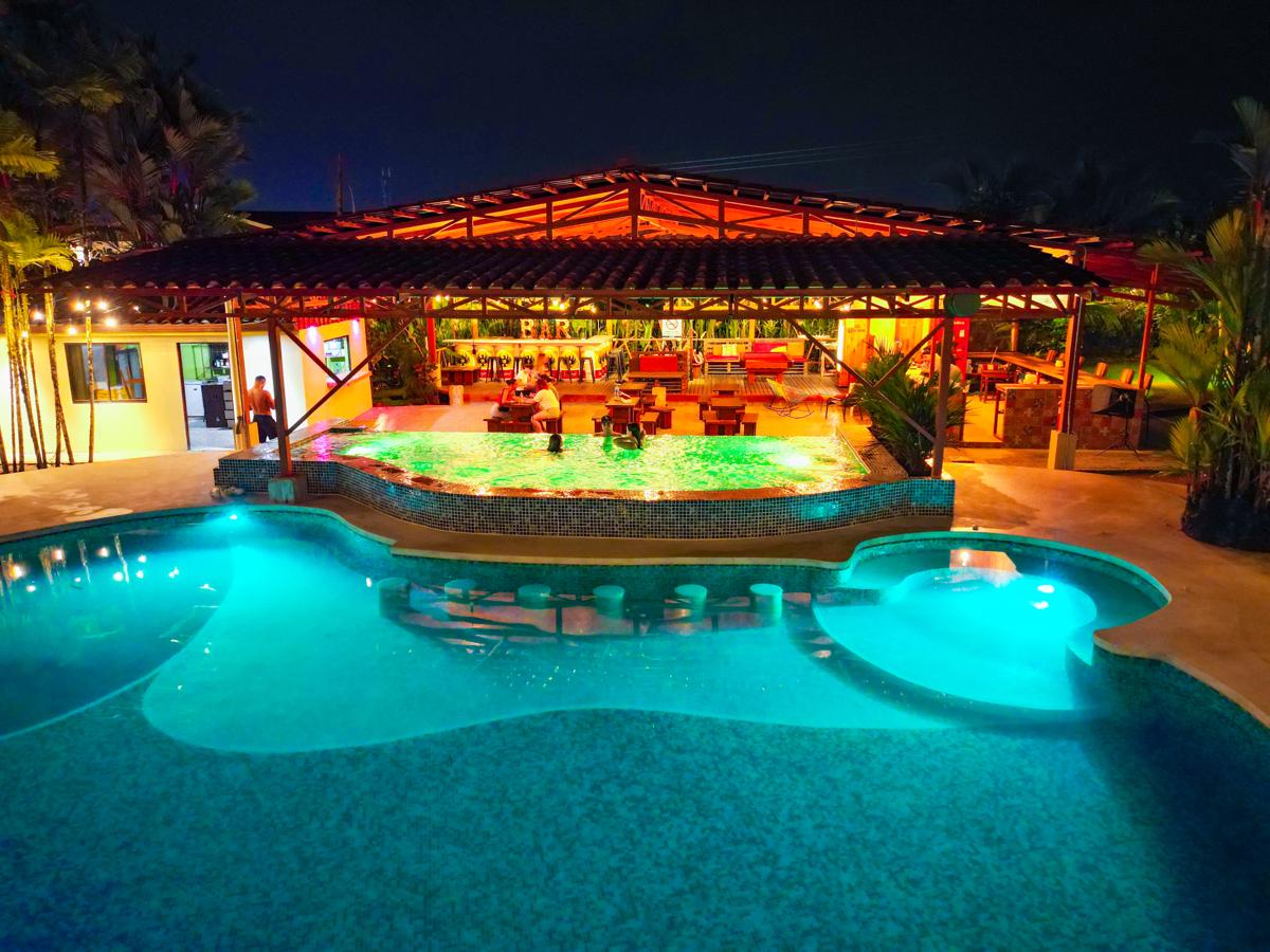 Arenal Backpackers Resort photo 1